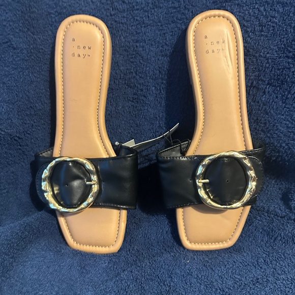 Women’s Bennie Buckle Sandals-Black Size 9 - Picture 1 of 4